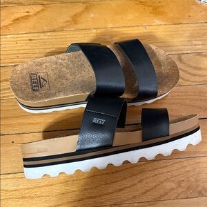 Reef Women's Black and Tan Slide Sandals